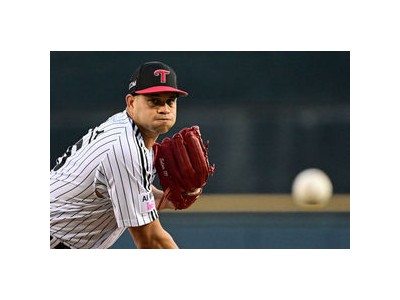 LG vs KT 경기 중단에 팬들 분노