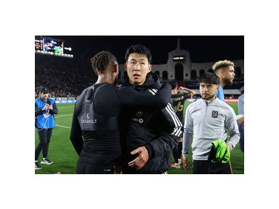 LAFC 팬 분노에 감독이 품격으로 대응