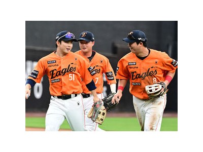 한화 이글스 33년 만에 1위 복귀