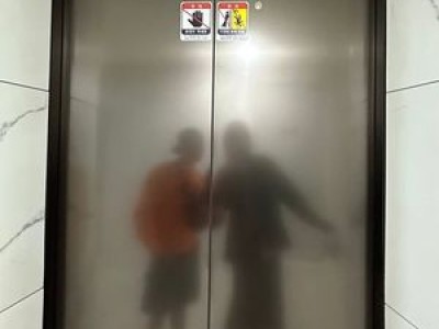조세호 부부 실루엣 투샷에 관심 집중